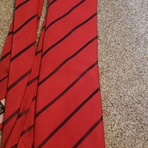 Pink brand tie